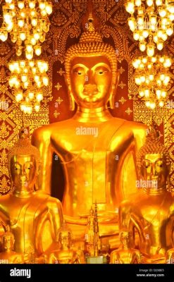  Haripunchai Buddha -  Khắc hoạ tinh xảo với đôi mắt thiền định đầy bí ẩn!